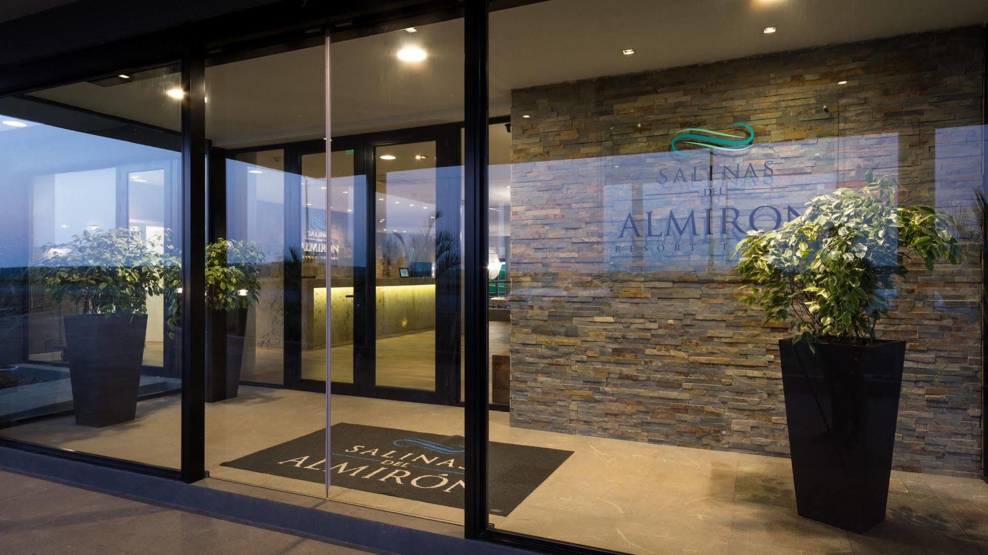 Salinas del Almiron Resort Termal Termas de Almirón Exterior foto