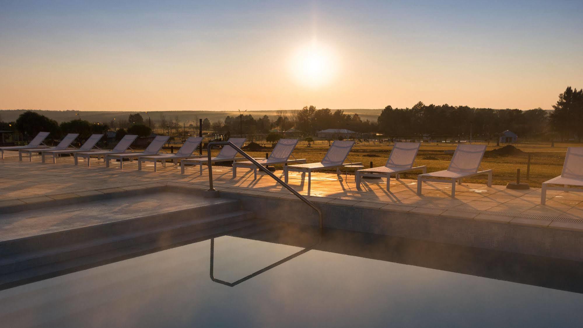 Salinas del Almiron Resort Termal Termas de Almirón Exterior foto